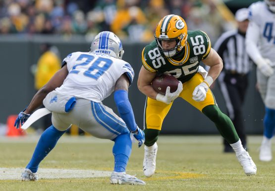NFL: Detroit Lions at Green Bay Packers