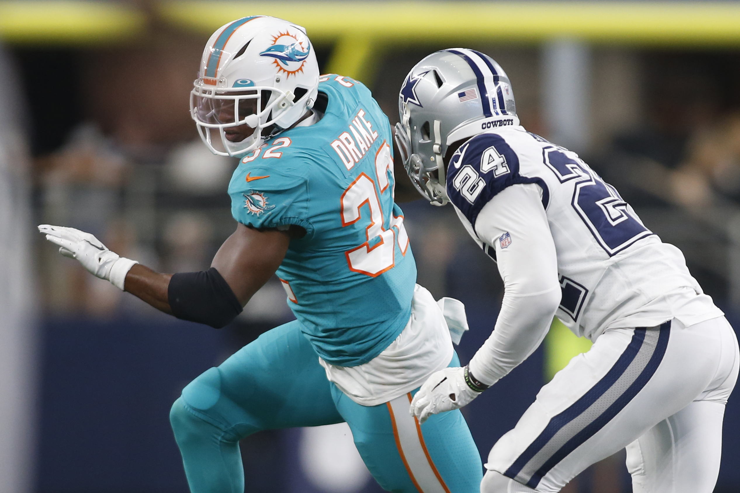 NFL: Miami Dolphins at Dallas Cowboys