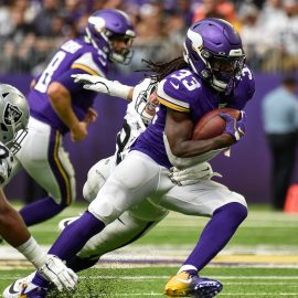 NFL: Oakland Raiders at Minnesota Vikings