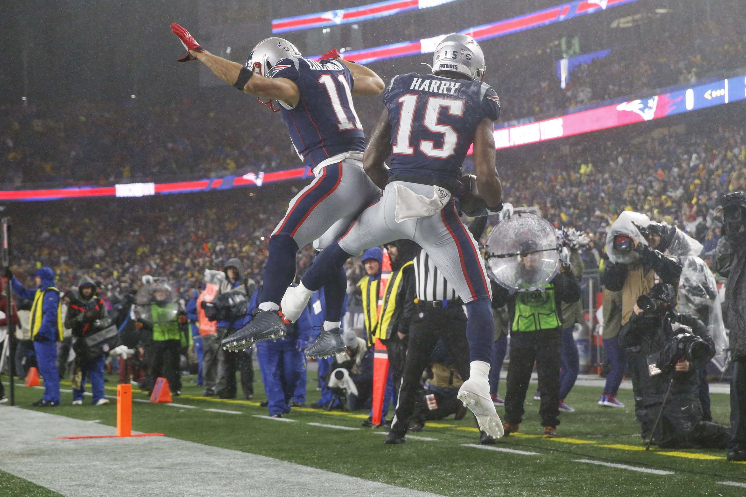NFL: Dallas Cowboys at New England Patriots