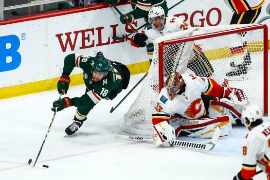 NHL: Calgary Flames at Minnesota Wild