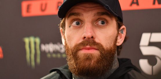 Aaron Chalmers fight