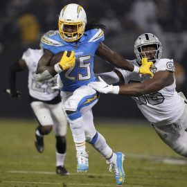 NFL: Los Angeles Chargers at Oakland Raiders