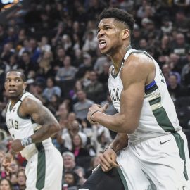 NBA: Phoenix Suns at Milwaukee Bucks