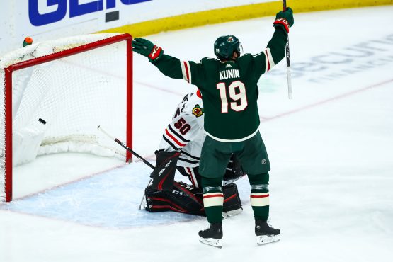 NHL: Chicago Blackhawks at Minnesota Wild