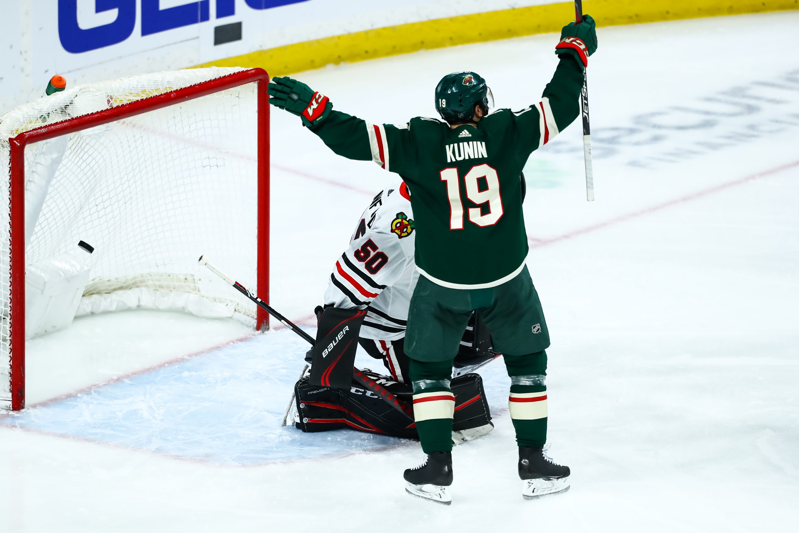 NHL: Chicago Blackhawks at Minnesota Wild