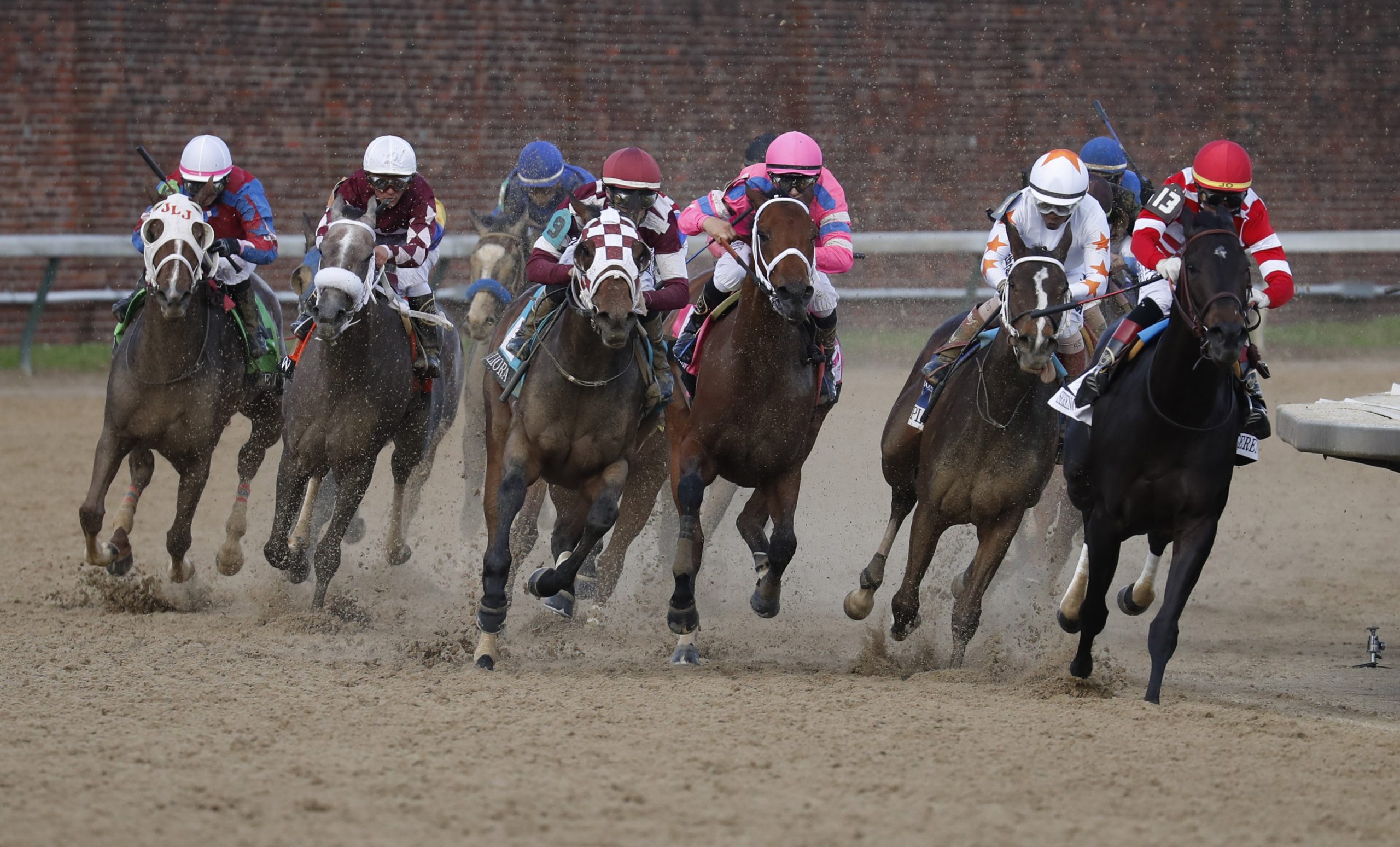 Horse Racing: Kentucky Oaks