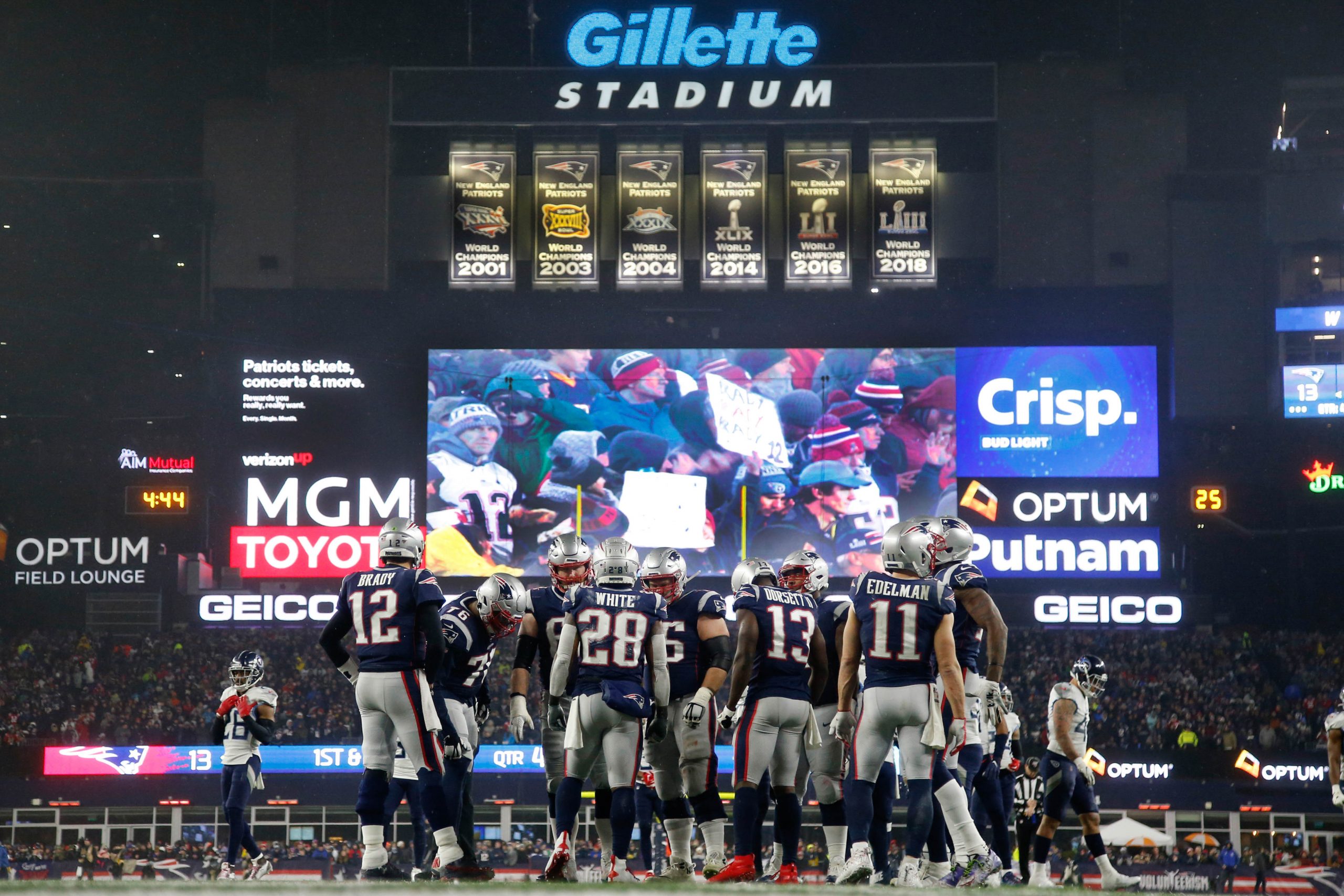 NFL: AFC Wild Card-Tennessee Titans at New England Patriots