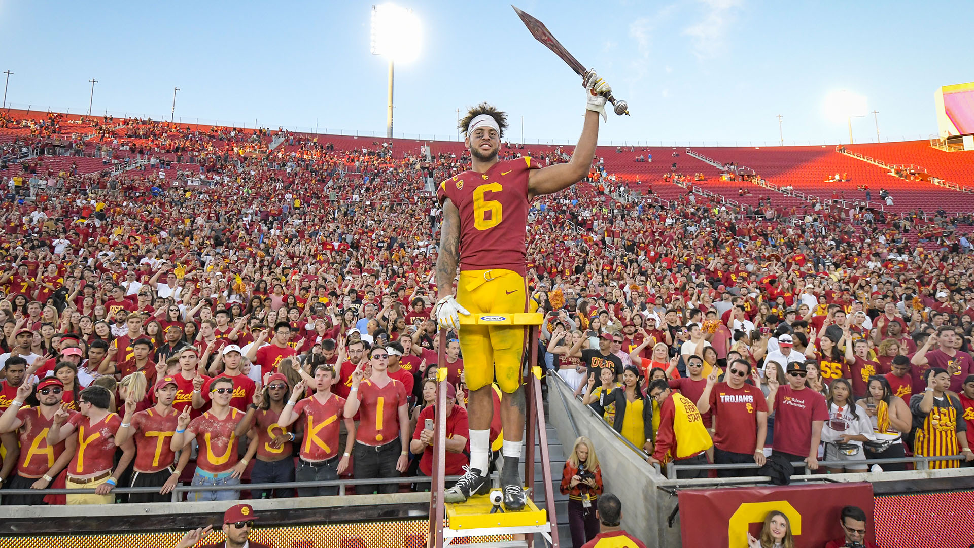 USC Football 52 - UCLA 35