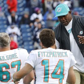 NFL: Miami Dolphins at New England Patriots