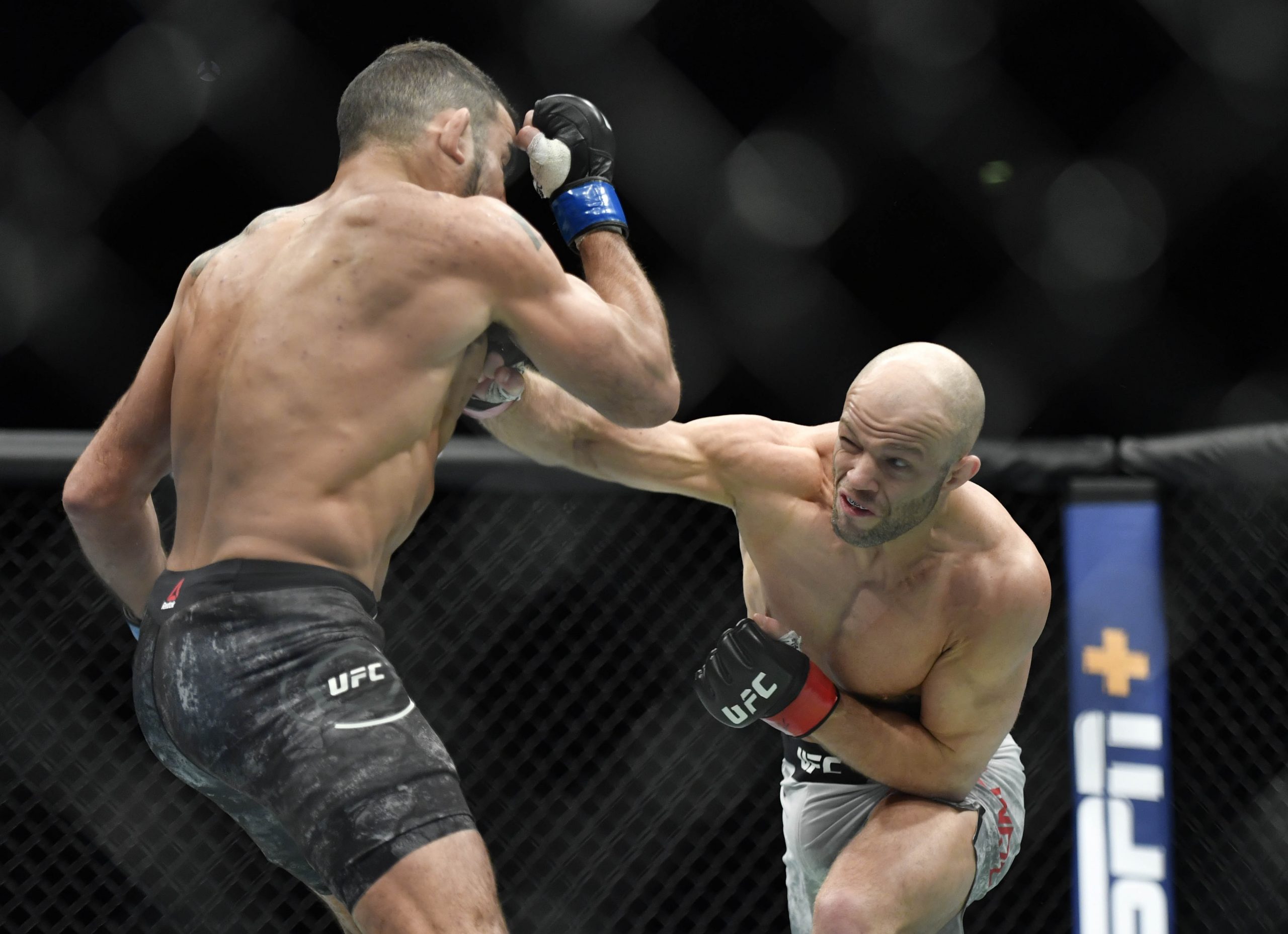 MMA: UFC Fight Night-London-Grundy vs Narimani