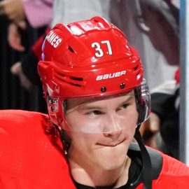 NHL: Vancouver Canucks at Carolina Hurricanes
