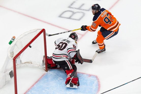 Oilers Hawks Game 3