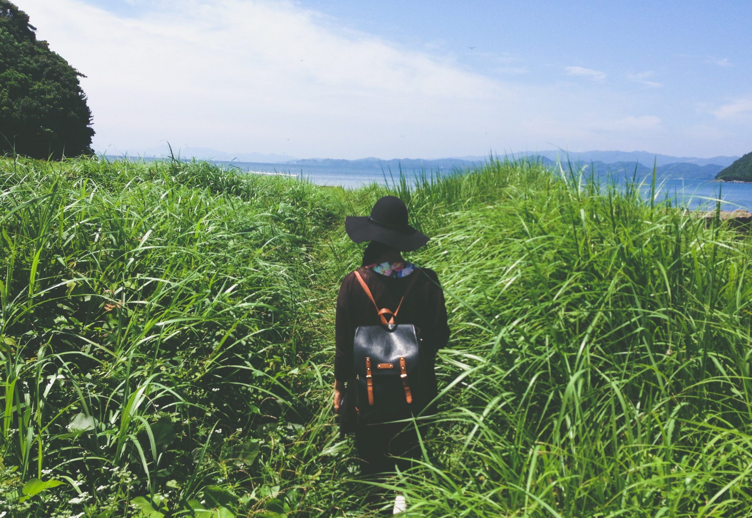 priscilla-du-preez-AX_AXdpDfys-unsplash
