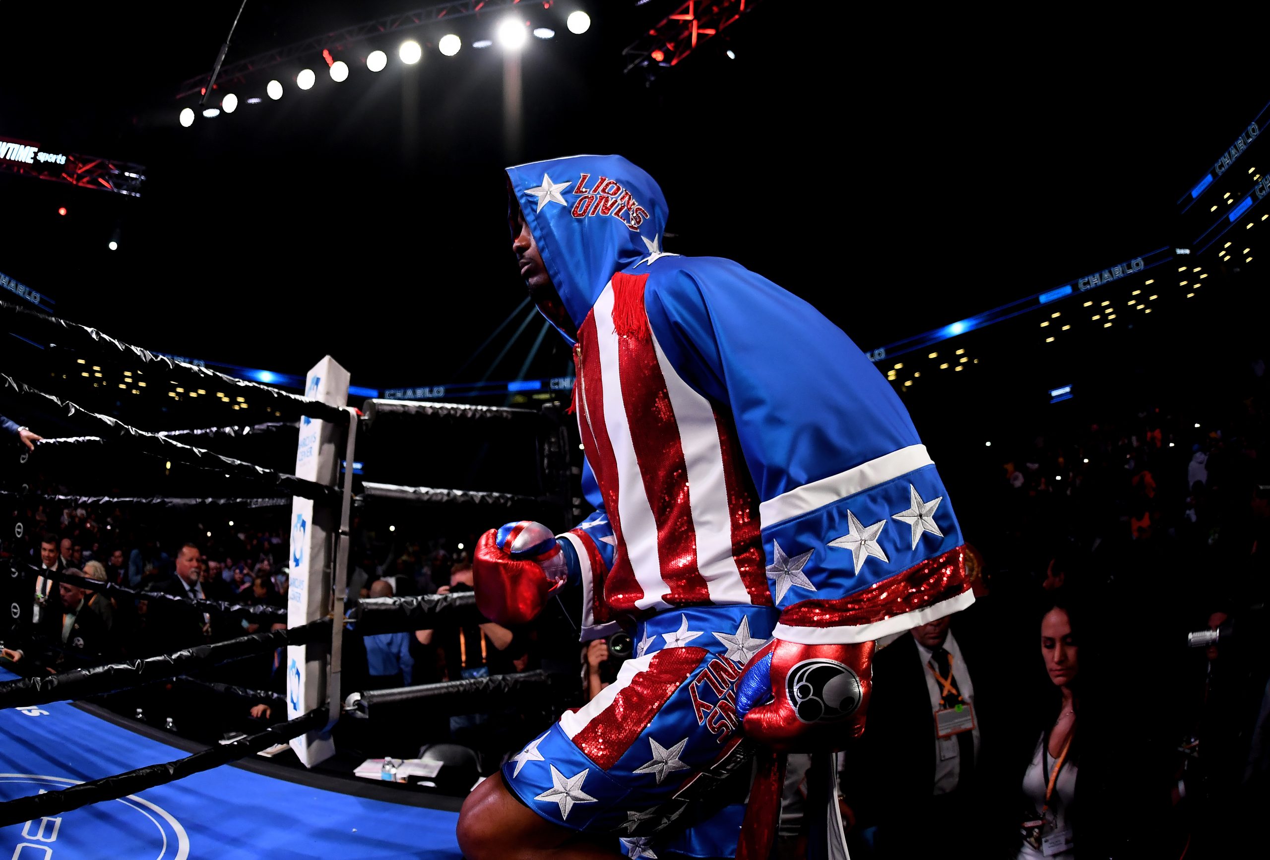 Boxing: Charlo vs Hogan