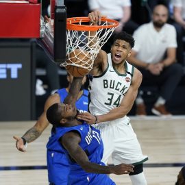 giannis antetokounmpo gary clark