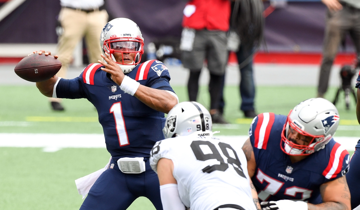 NFL: Oakland Raiders at New England Patriots