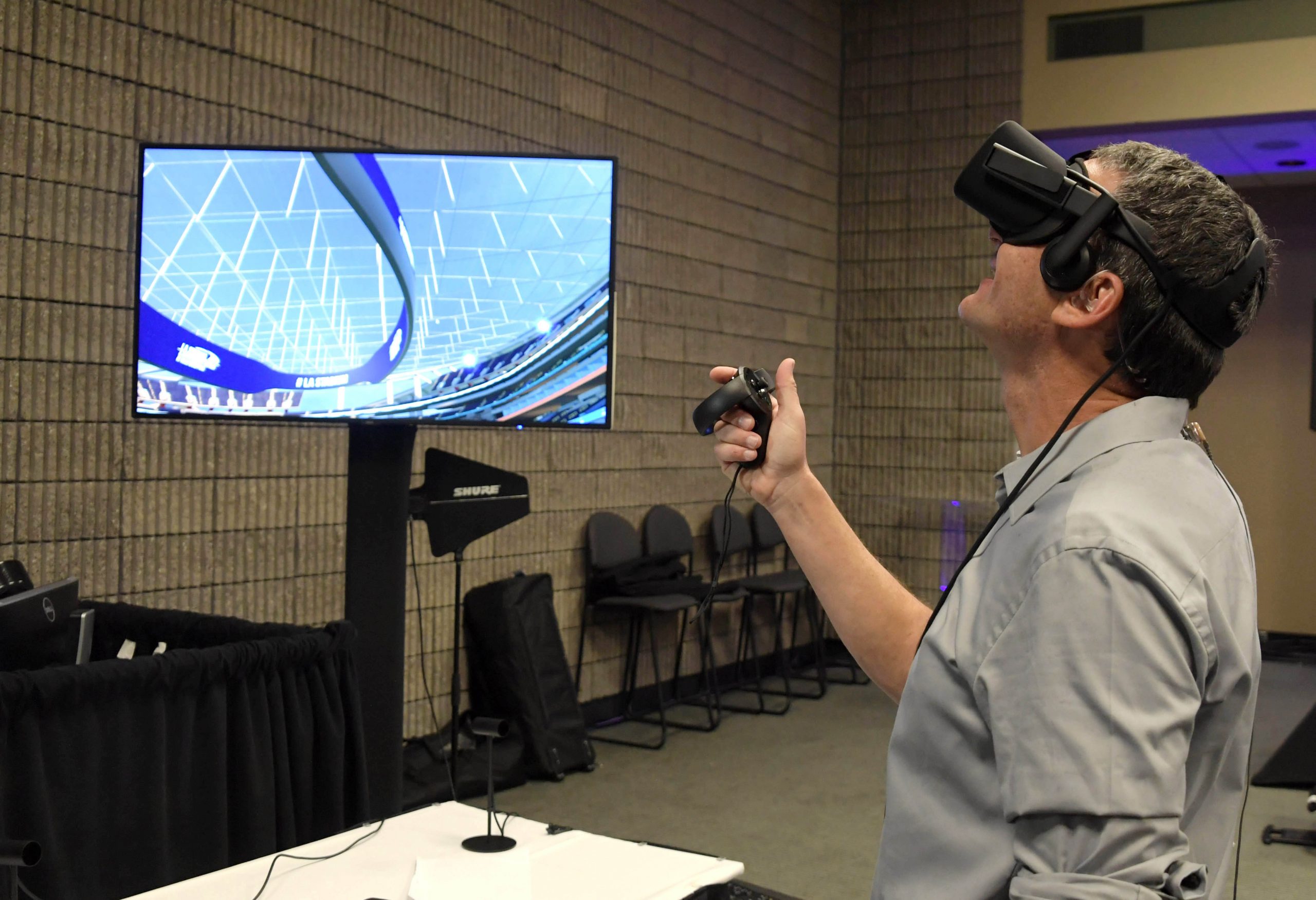 NFL: Super Bowl LIII-LA Stadium Virtual Reality Experience