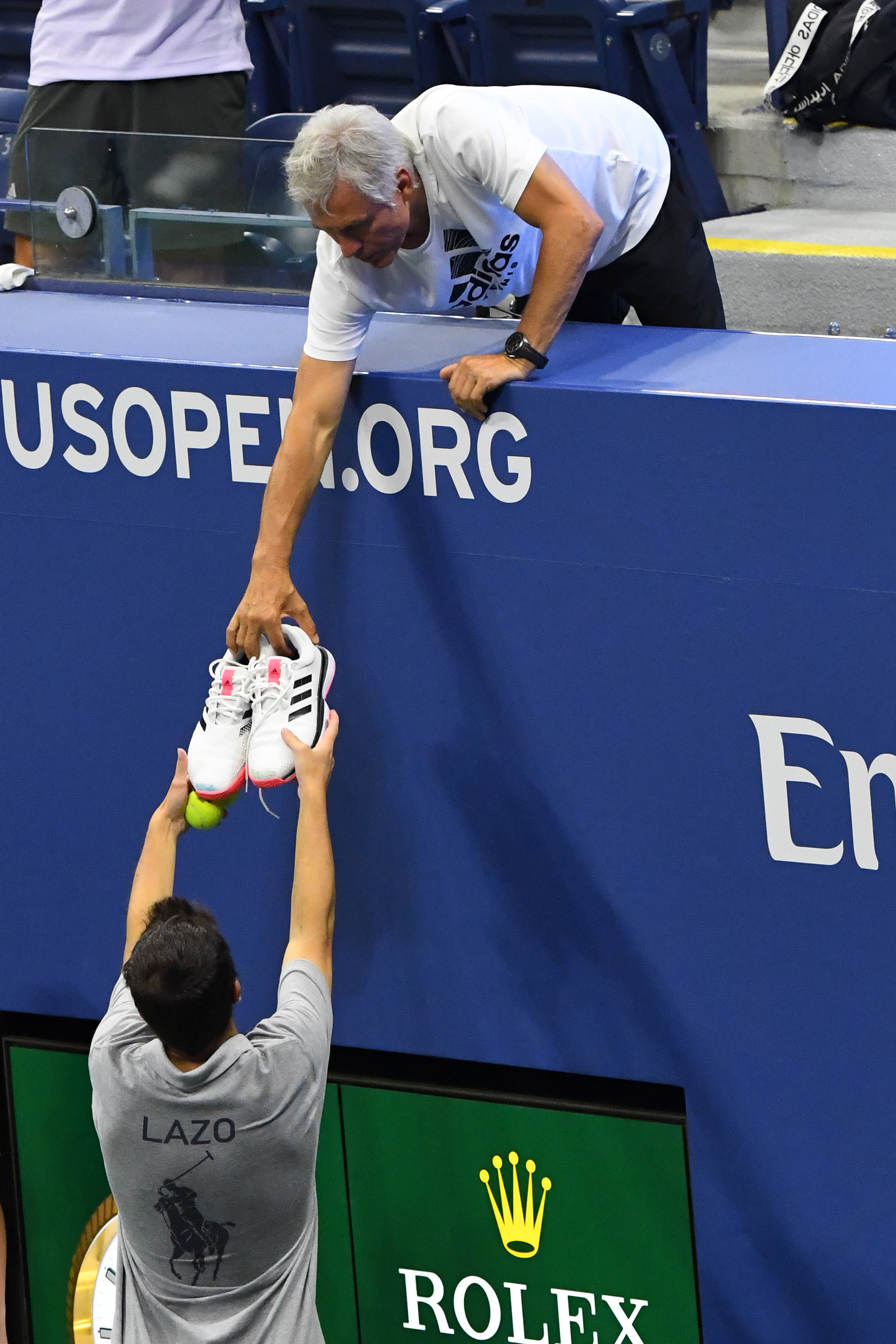 Tennis Shoe Gifts – The Ultimate Guide For 2021