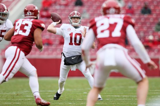 NCAA Football: Alabama at Arkansas