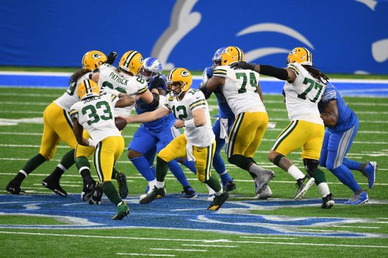 NFL: Green Bay Packers at Detroit Lions