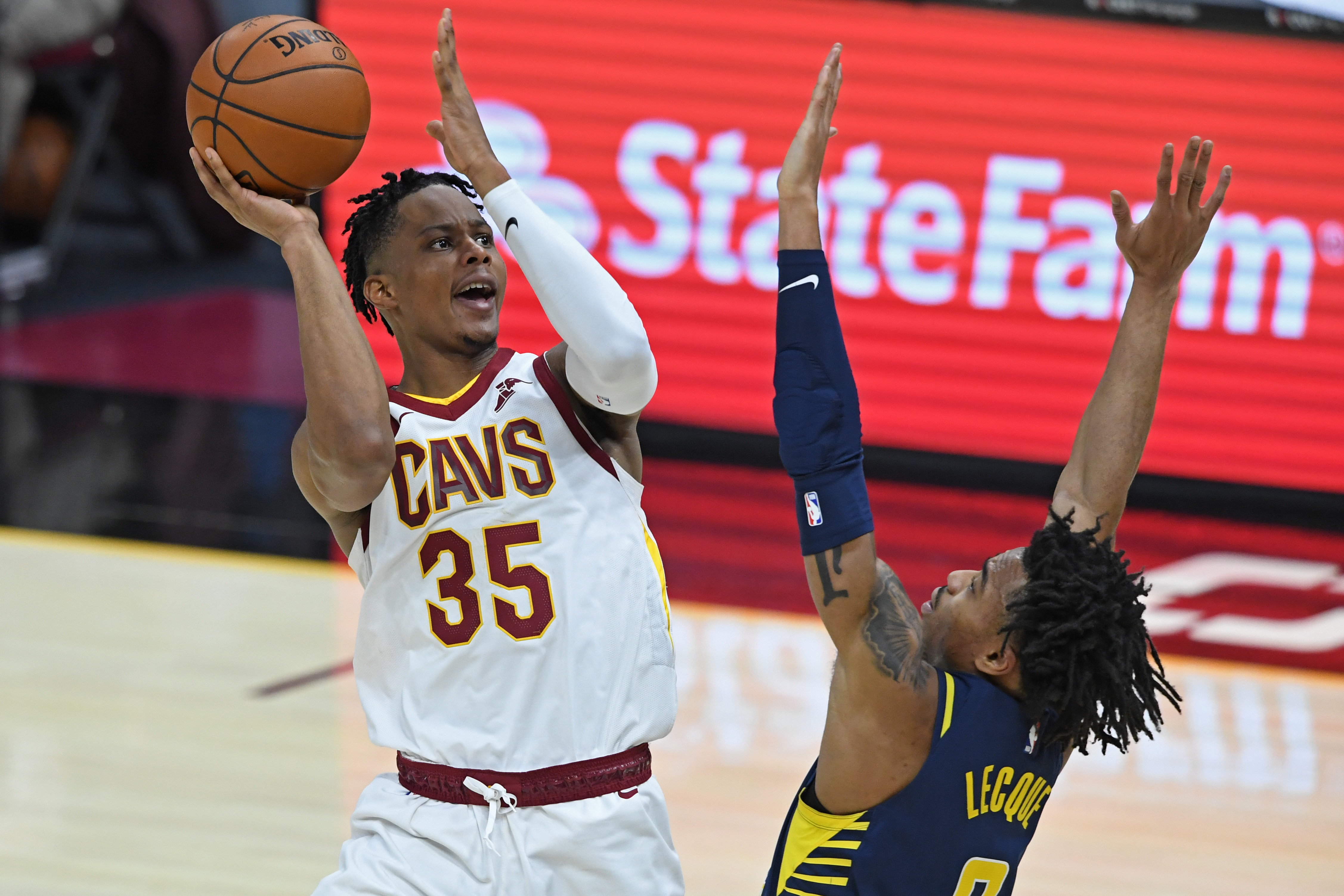 Find out where to watch live sports with this TV-schedule!