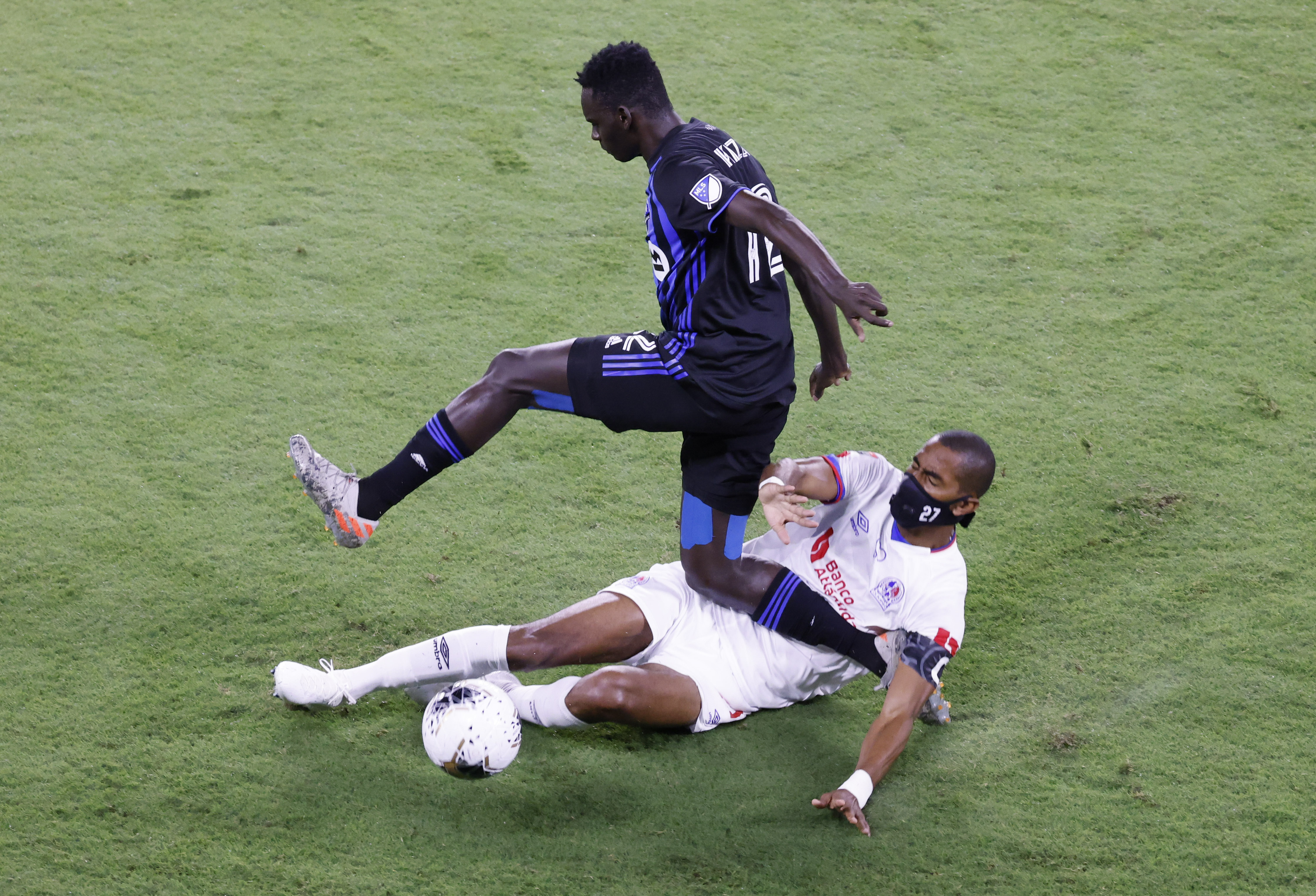 Find out where to watch live sports with this TV-schedule!