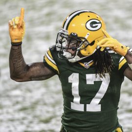 NFL: Tennessee Titans at Green Bay Packers