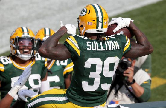 NFL: Detroit Lions at Green Bay Packers