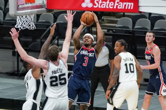 NBA: Washington Wizards at San Antonio Spurs