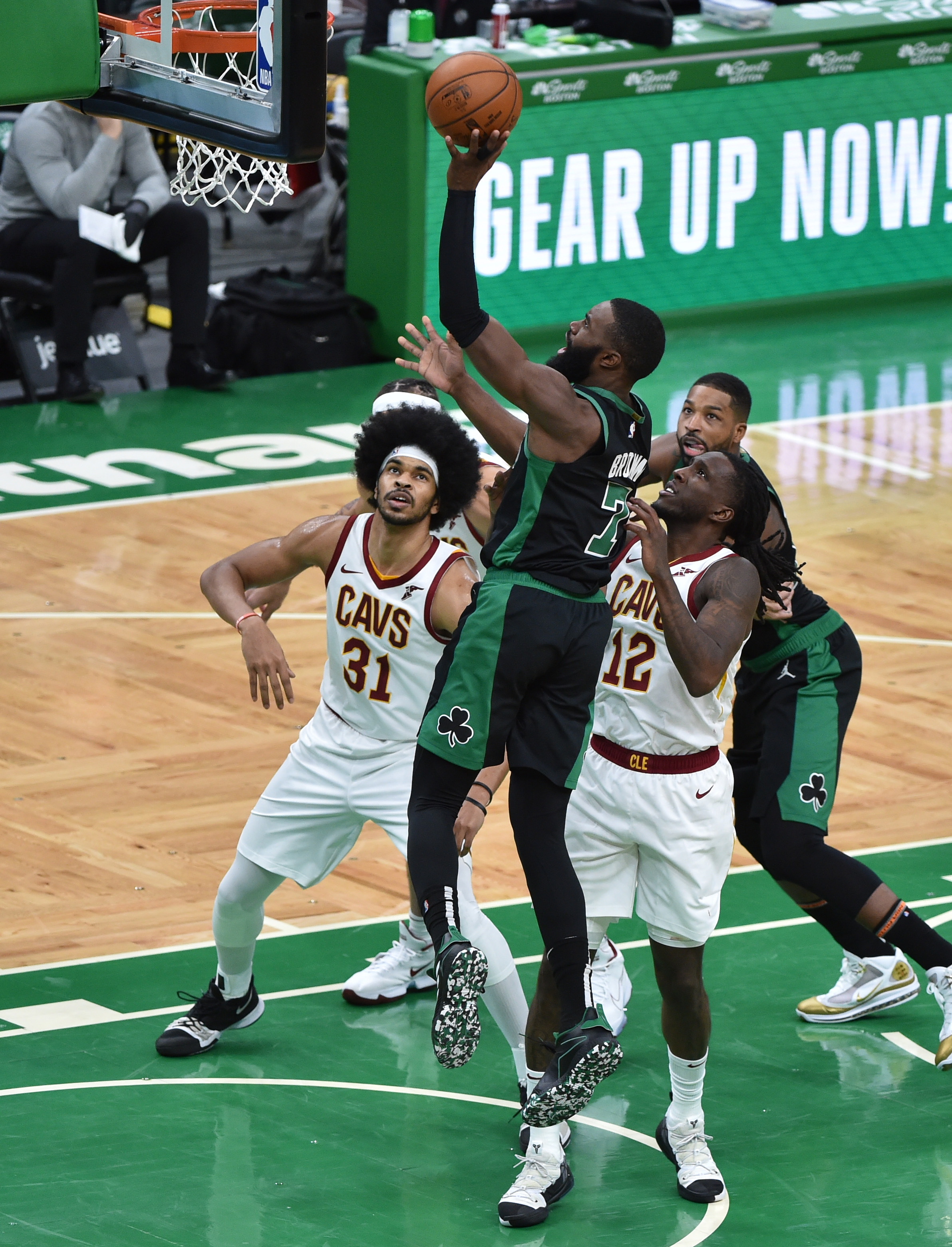 Boston Celtics ride Jaylen Brown, defensive intensity, to blowout of Cleveland Cavaliers