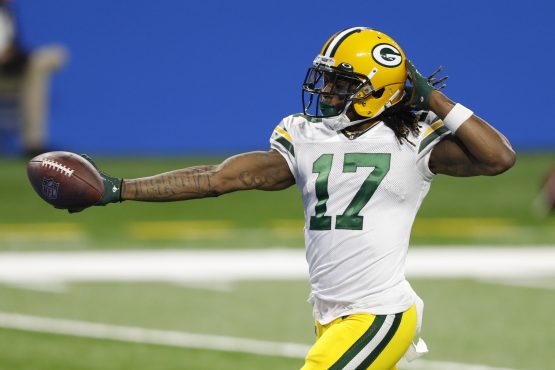 NFL: Green Bay Packers at Detroit Lions