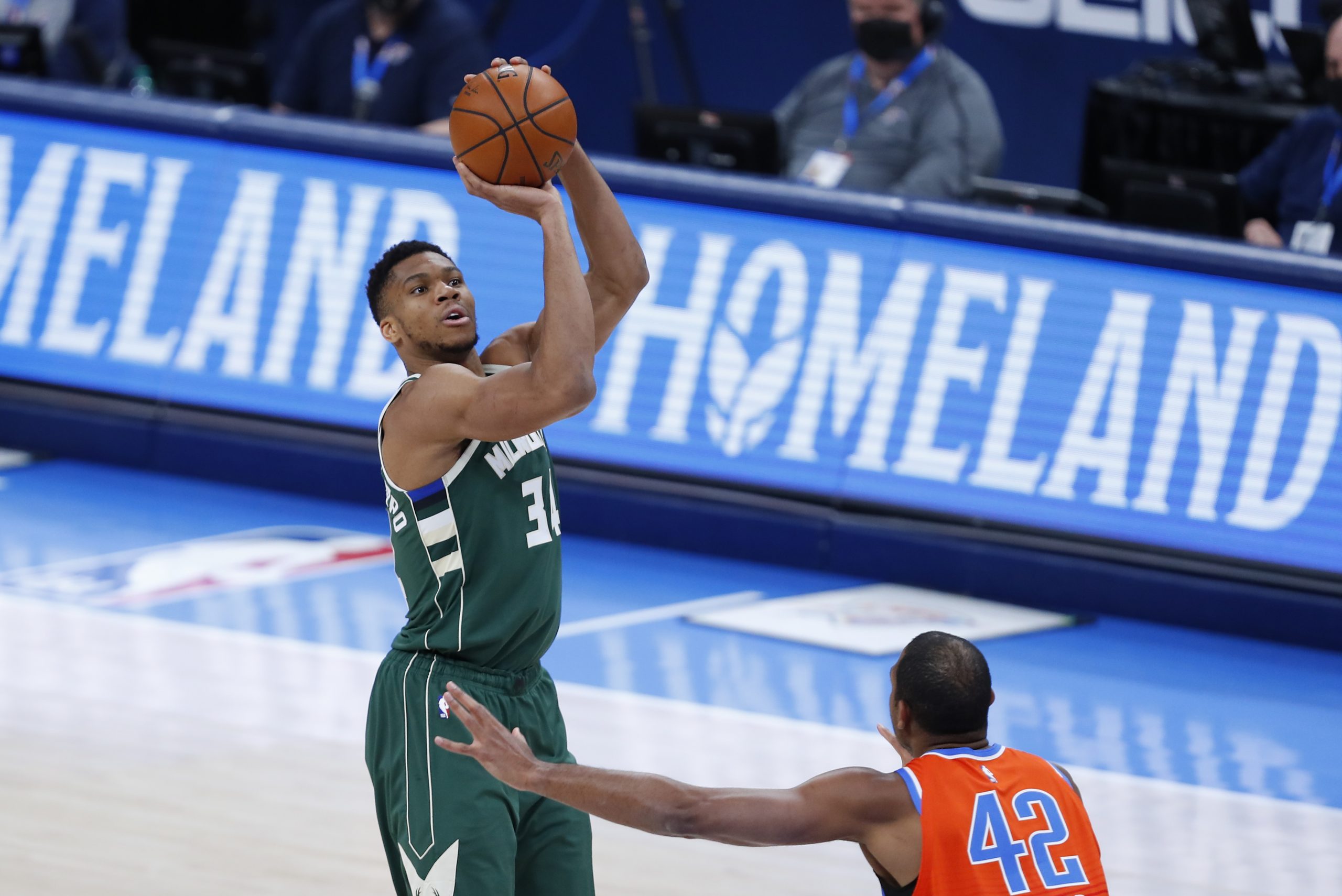 NBA: Milwaukee Bucks at Oklahoma City Thunder