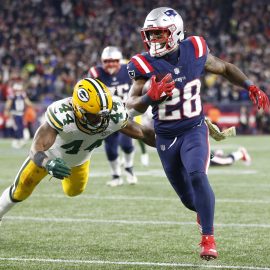 NFL: Green Bay Packers at New England Patriots