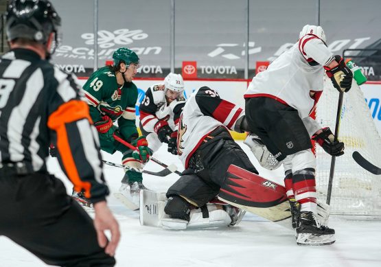 NHL: Arizona Coyotes at Minnesota Wild