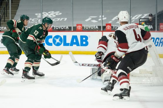 NHL: Arizona Coyotes at Minnesota Wild