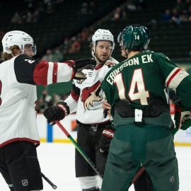 NHL: Arizona Coyotes at Minnesota Wild