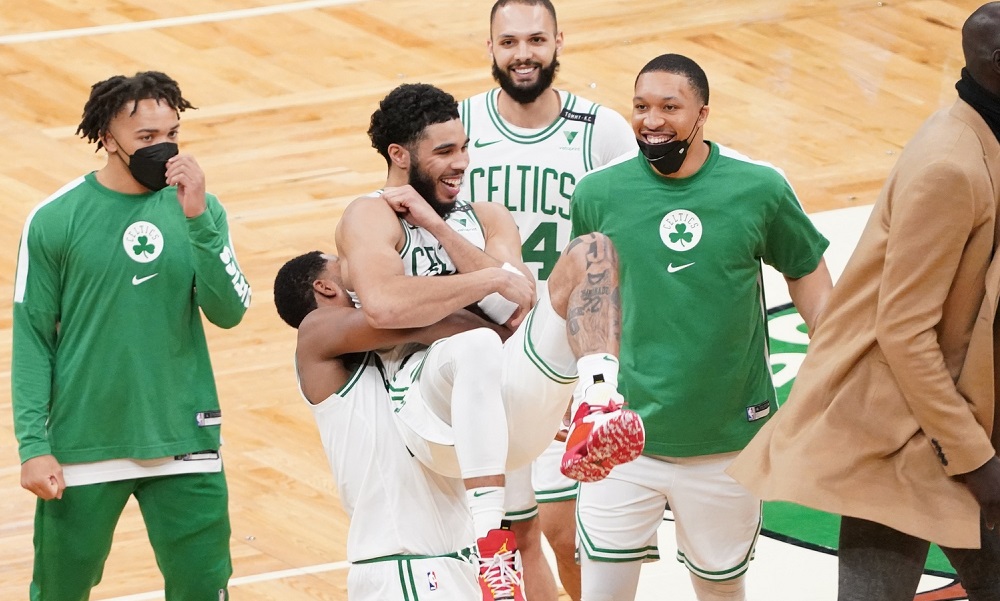 NBA: San Antonio Spurs at Boston Celtics