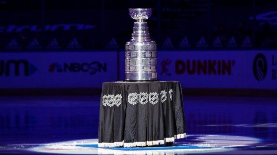 Chicago Blackhawks v Tampa Bay Lightning