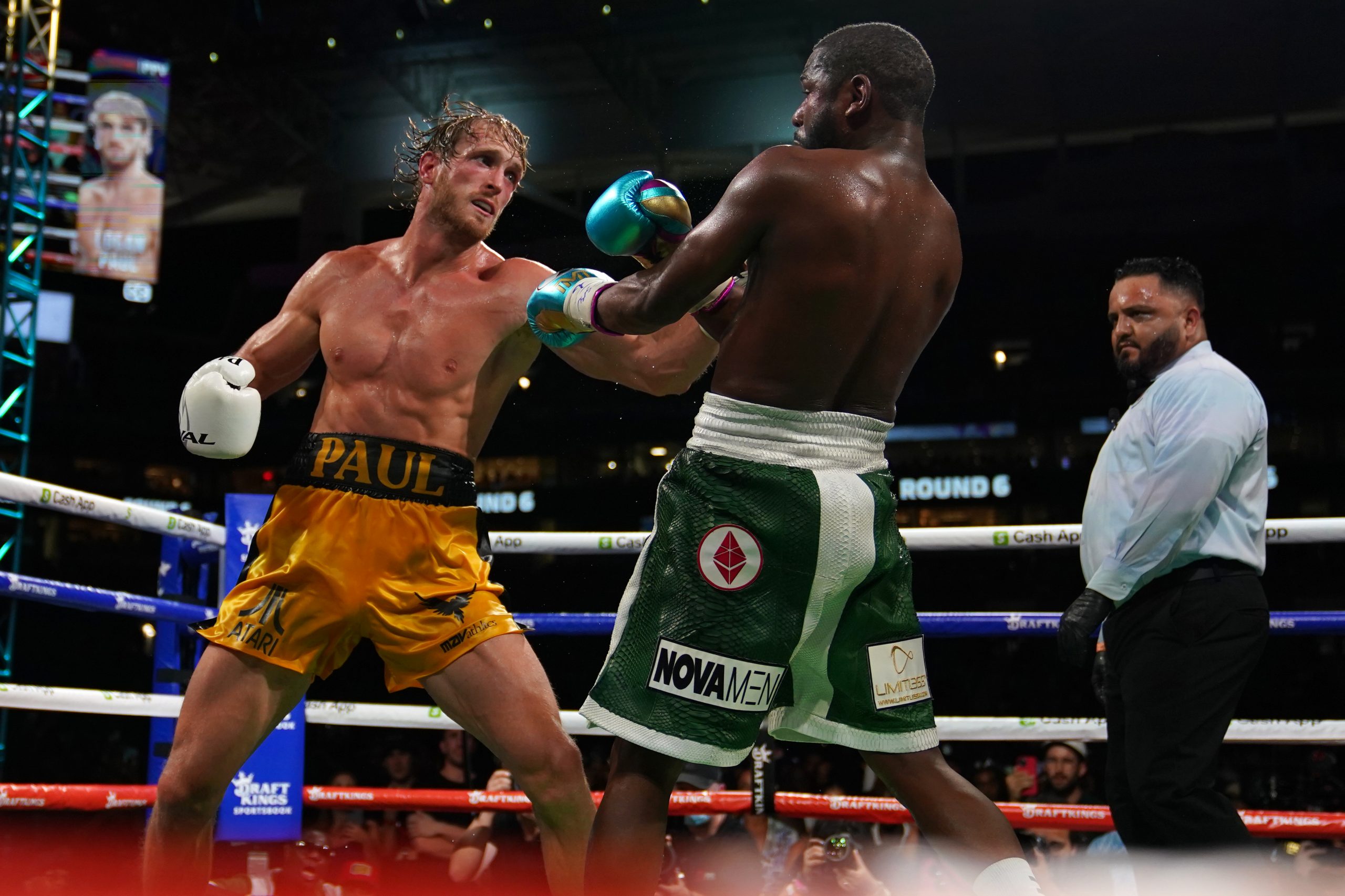 Boxing: Mayweather vs Paul