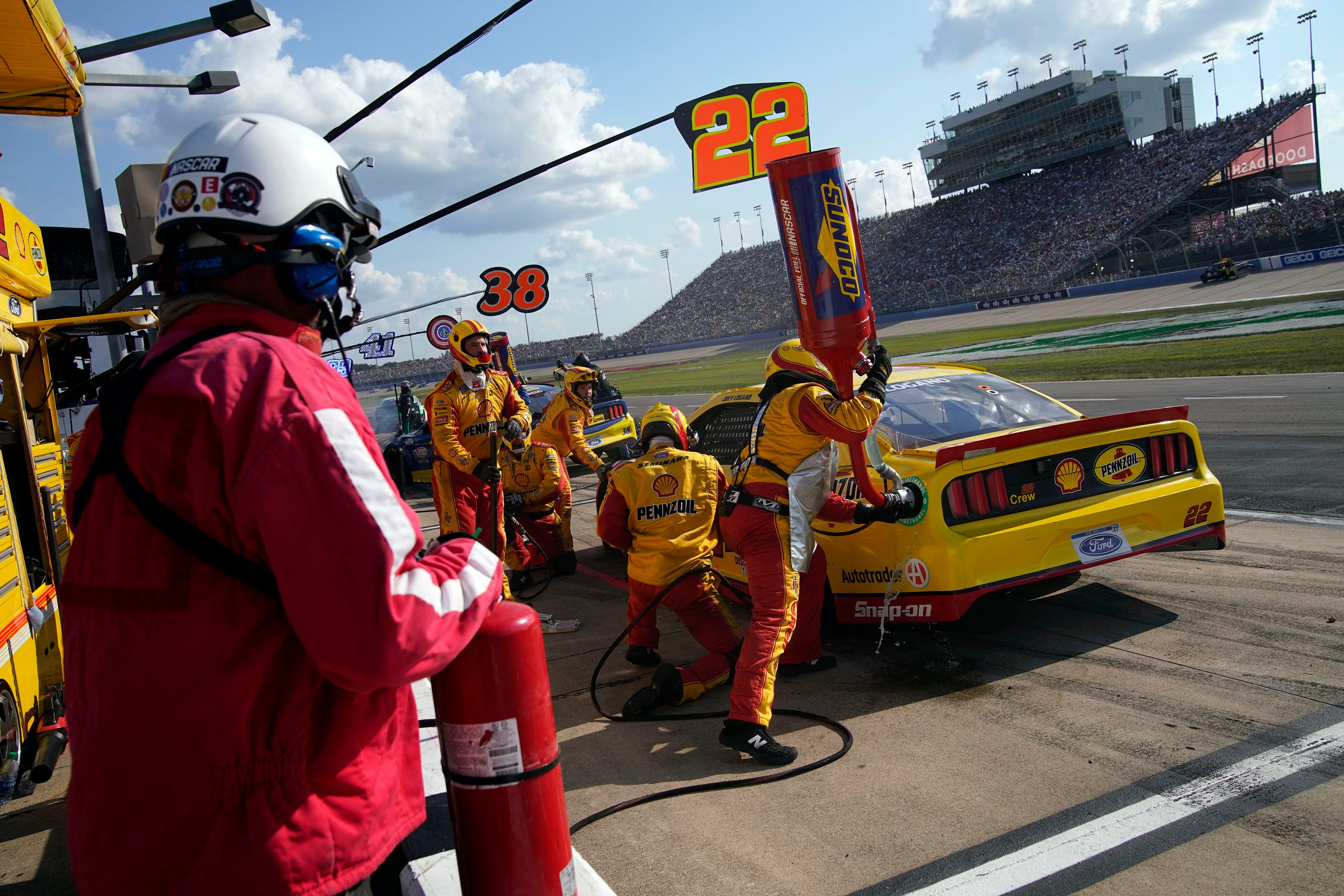Essential Qualities Every Racing Car Driver Should Possess