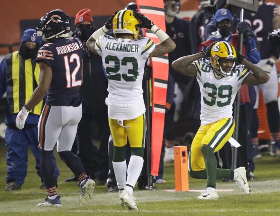 NFL: Green Bay Packers at Chicago Bears