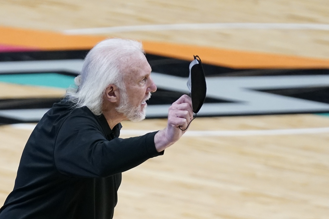 NBA: Phoenix Suns at San Antonio Spurs