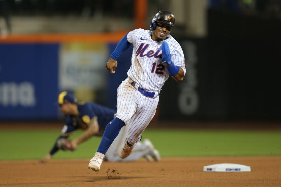 MLB: Milwaukee Brewers at New York Mets