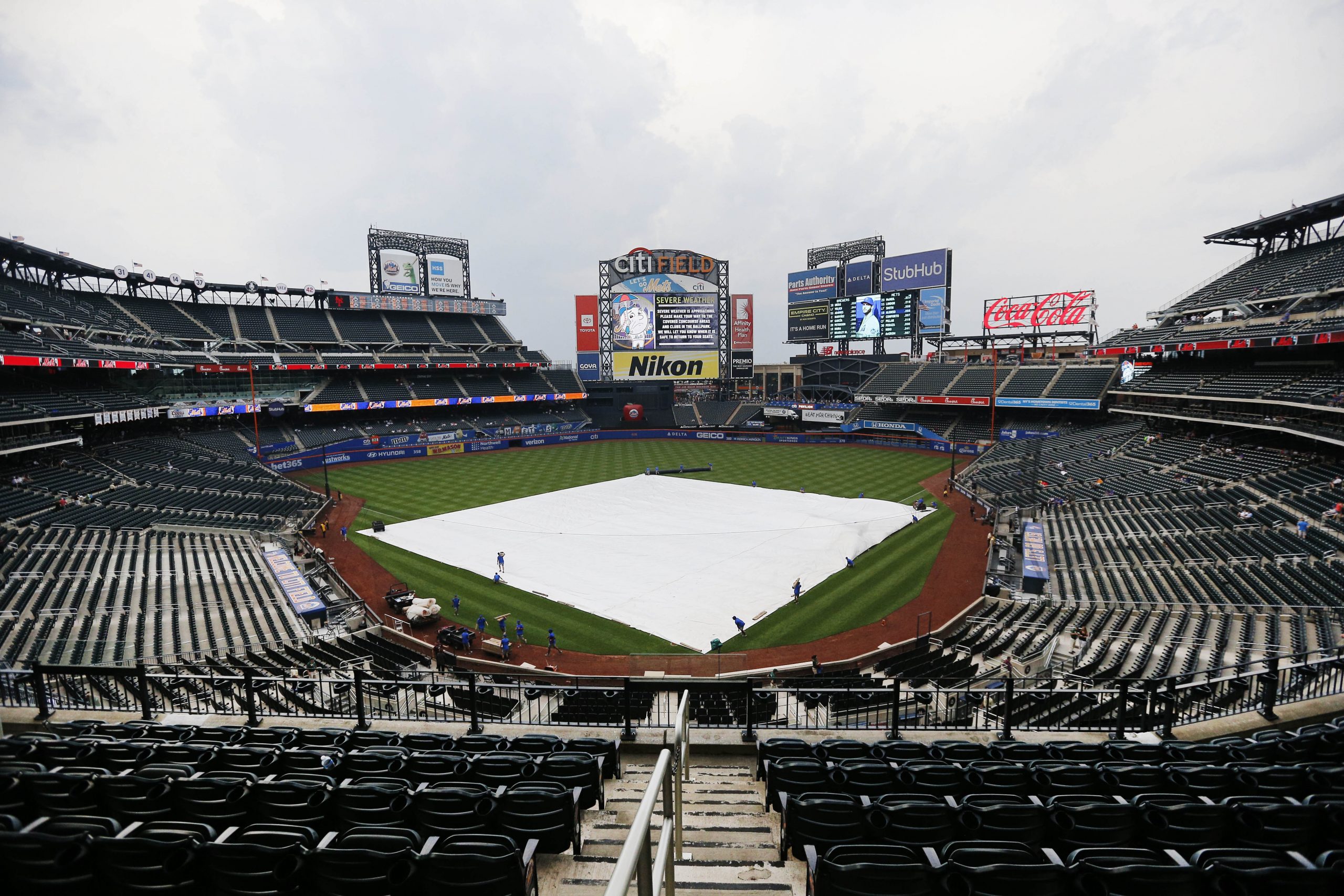 MLB: Milwaukee Brewers at New York Mets