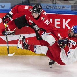 23805052_web1_210102-IFD-World-Junior-Canada-Czech-holloway_1