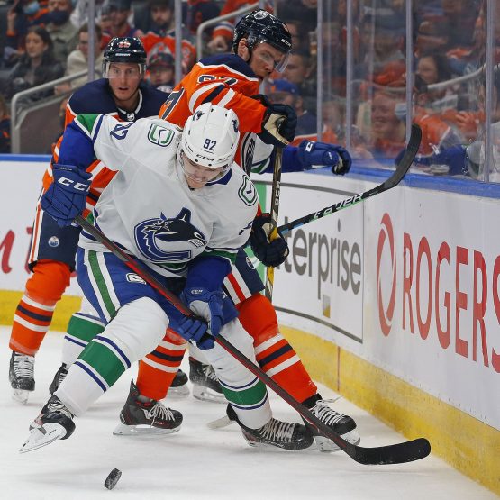Oilers-Canucks
