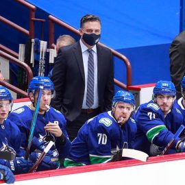 canucks bench