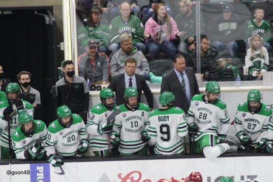 UND Bench