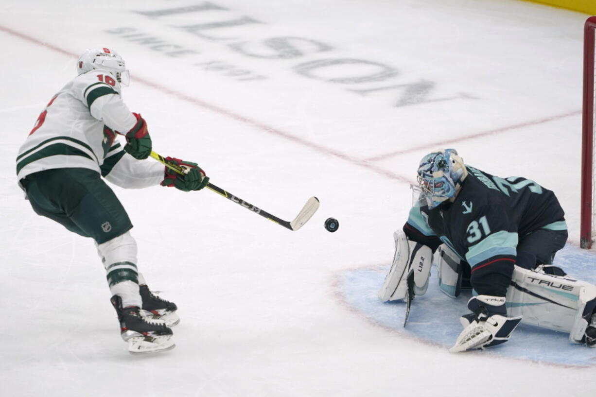Wild_Kraken_Hockey_25386.jpg-ad9b7-1226x0-c-default